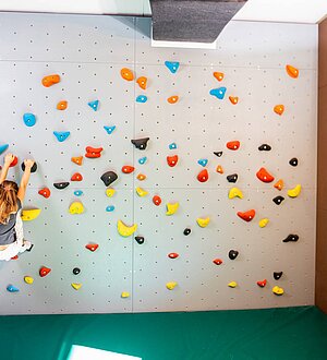 Boulderwand im Familotel das Bayrischzell